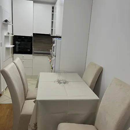 Apartment La Casa Stan Na Dan Belgrade