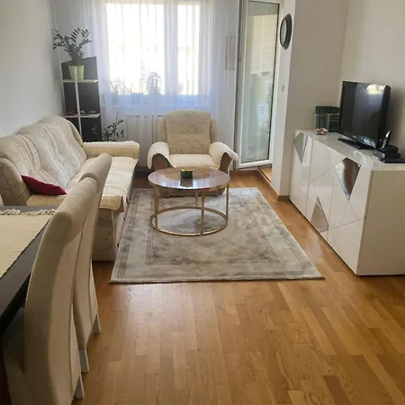 Apartment La Casa Stan Na Dan Belgrade