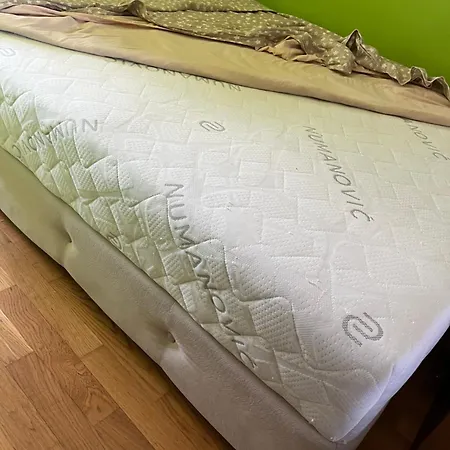 La Casa Stan Na Dan * Βελιγράδι